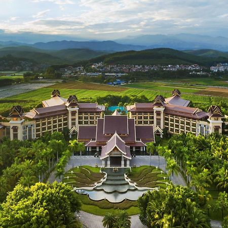 Sheraton Grand Xishuangbanna Hotel Цзинхун Экстерьер фото