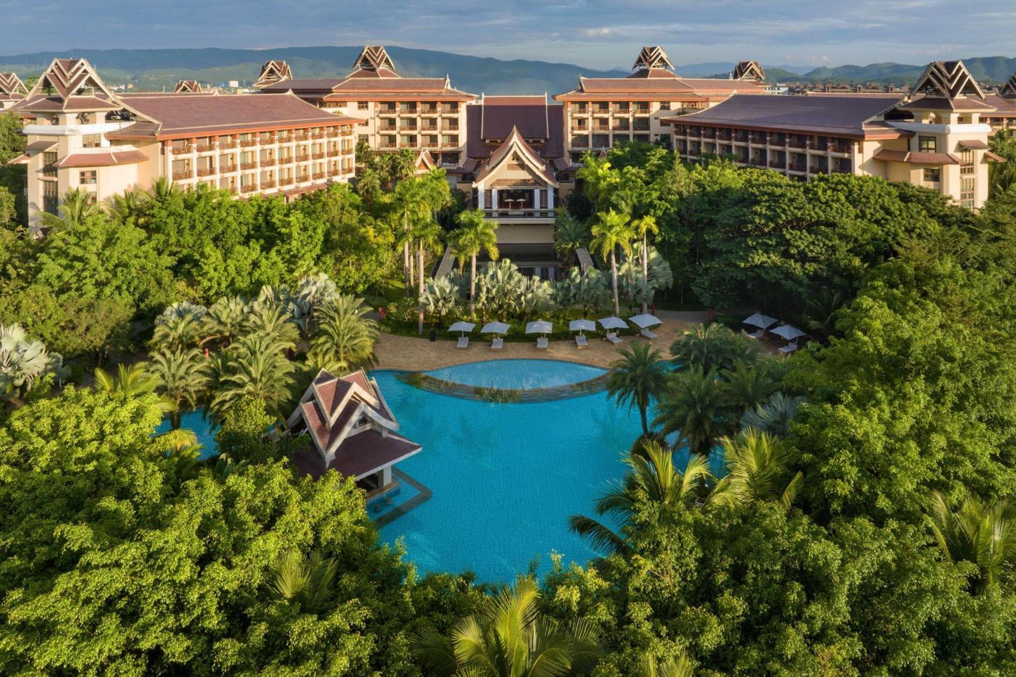 Sheraton Grand Xishuangbanna Hotel Цзинхун Экстерьер фото