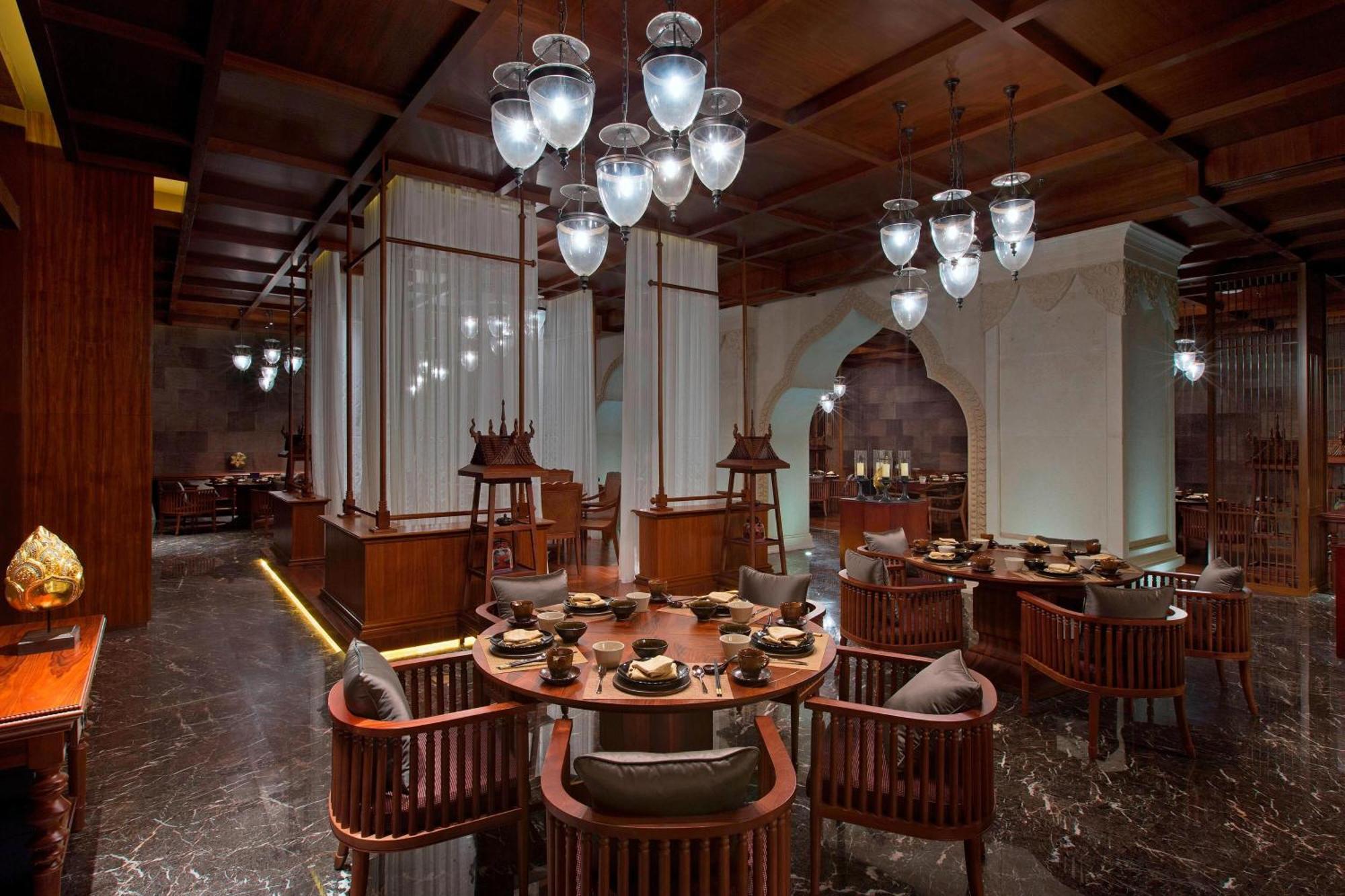 Sheraton Grand Xishuangbanna Hotel Цзинхун Экстерьер фото